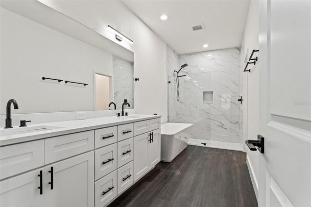 11374 PARAMOUNT AVENUE, Weeki Wachee, FL 34614