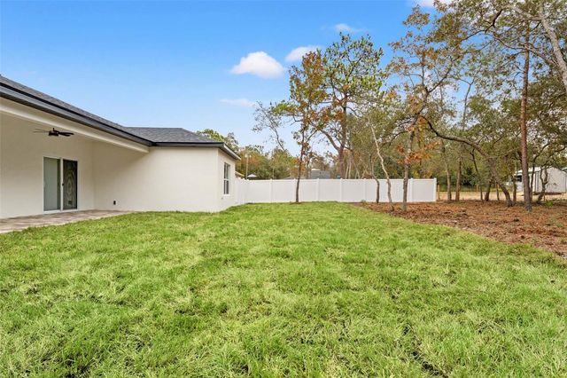 11374 PARAMOUNT AVENUE, Weeki Wachee, FL 34614