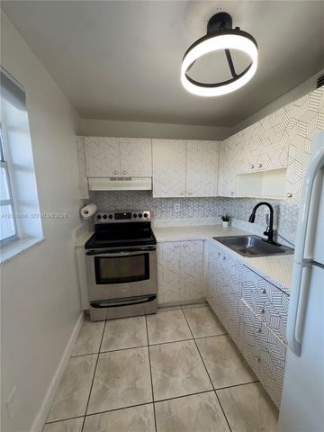 1725 W 60th St F330, Hialeah, FL 33012