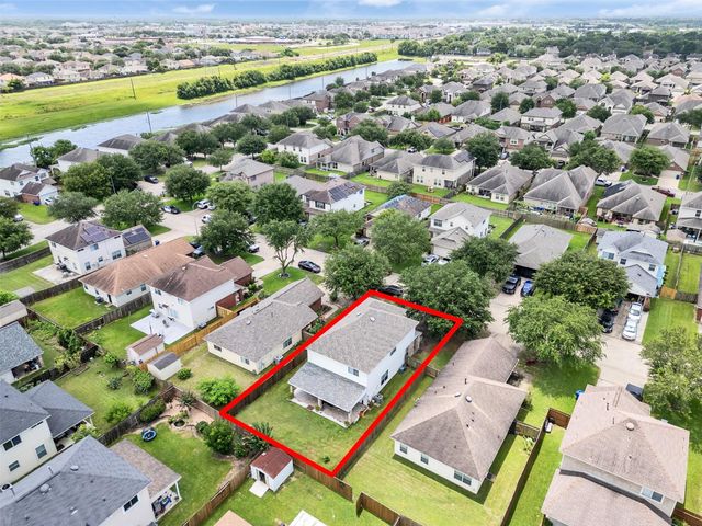 4423 Plumeria Avenue, Baytown, TX 77521