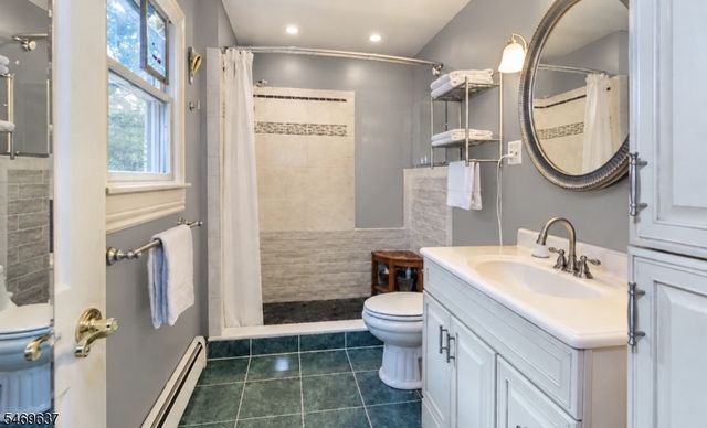 758 W Shore Trl, Byram Twp., NJ 07871