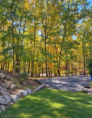 758 W Shore Trl, Byram Twp., NJ 07871