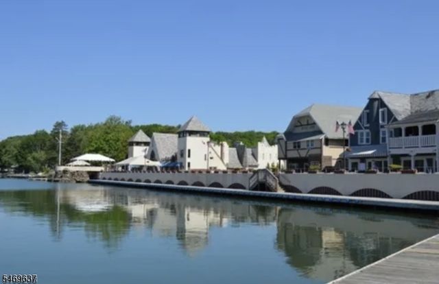758 W Shore Trl, Byram Twp., NJ 07871