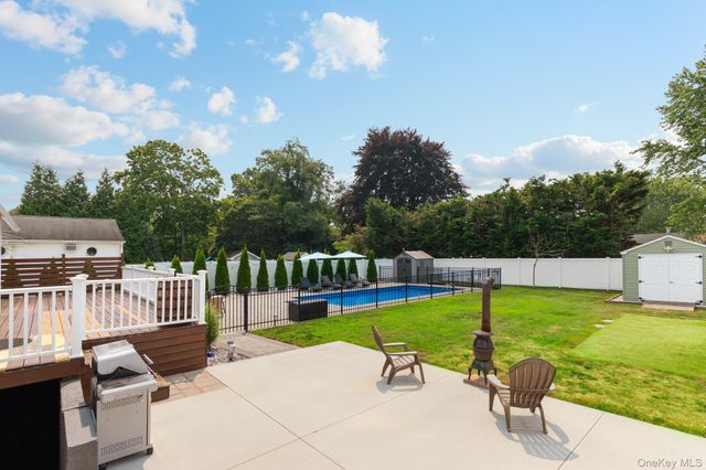46 Andrea Lane, West Sayville, NY 11796