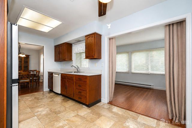 457 Roxbury Lane A, Monroe, NJ 08831