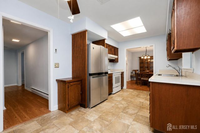 457 Roxbury Lane A, Monroe, NJ 08831
