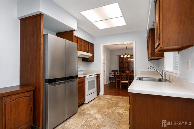 457 Roxbury Lane A, Monroe, NJ 08831