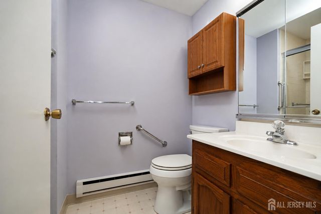457 Roxbury Lane A, Monroe, NJ 08831