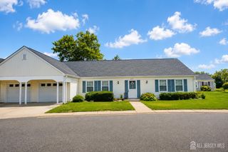 457 Roxbury Lane A, Monroe, NJ 08831