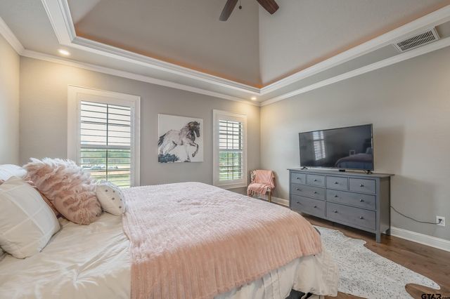 220 Sunnys Halo Blvd, Bullard, TX 75757