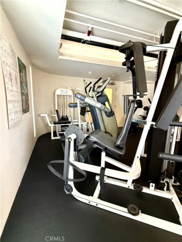 19009 Sherman 16, Reseda, CA 91335