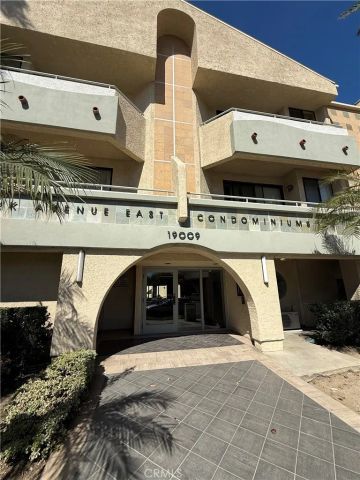 19009 Sherman 16, Reseda, CA 91335