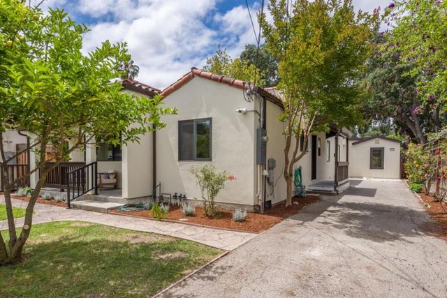 926 Iris Street, Redwood City, CA 94061