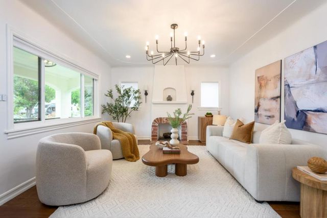 926 Iris Street, Redwood City, CA 94061