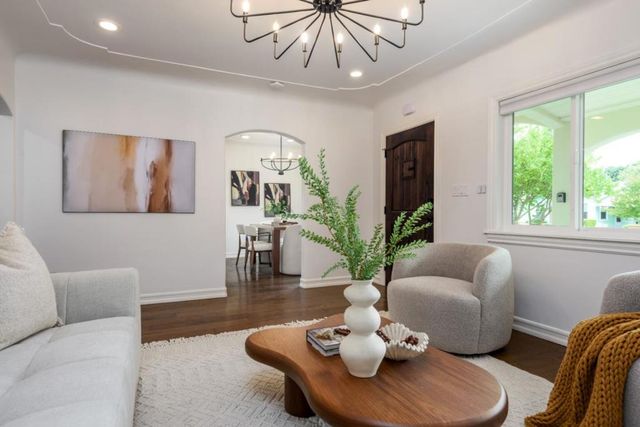 926 Iris Street, Redwood City, CA 94061