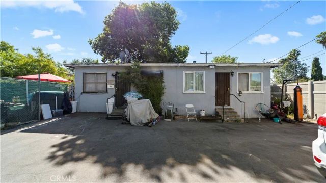 738 E Sacramento Street, Altadena, CA 91001