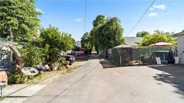 738 E Sacramento Street, Altadena, CA 91001