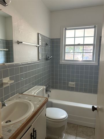 5909 Lewis Street, Dallas, TX 75206