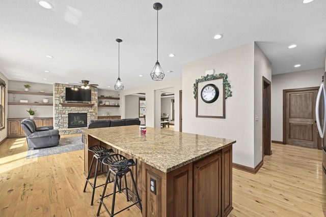 5111 Roamn WAY, Hartford, WI 53027