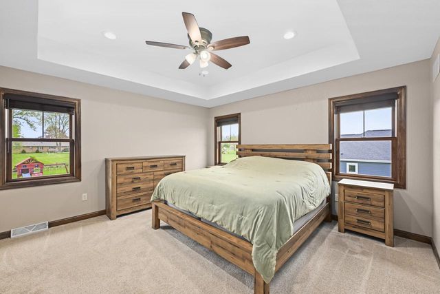 5111 Roamn WAY, Hartford, WI 53027