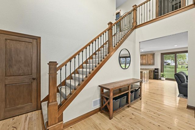 5111 Roamn WAY, Hartford, WI 53027
