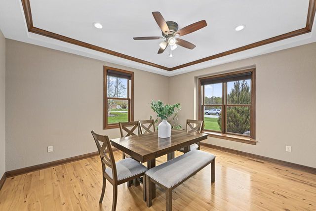 5111 Roamn WAY, Hartford, WI 53027