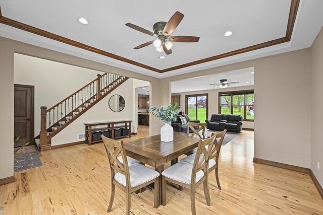 5111 Roamn WAY, Hartford, WI 53027
