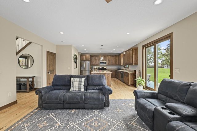 5111 Roamn WAY, Hartford, WI 53027
