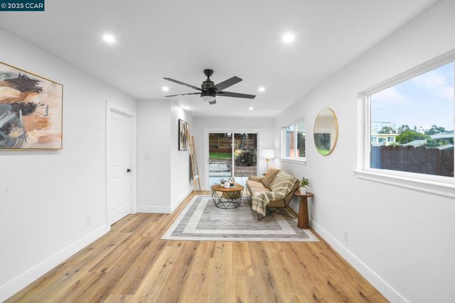 1348 E 26Th St, Oakland, CA 94606