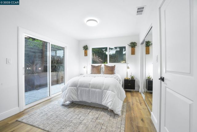 1348 E 26Th St, Oakland, CA 94606