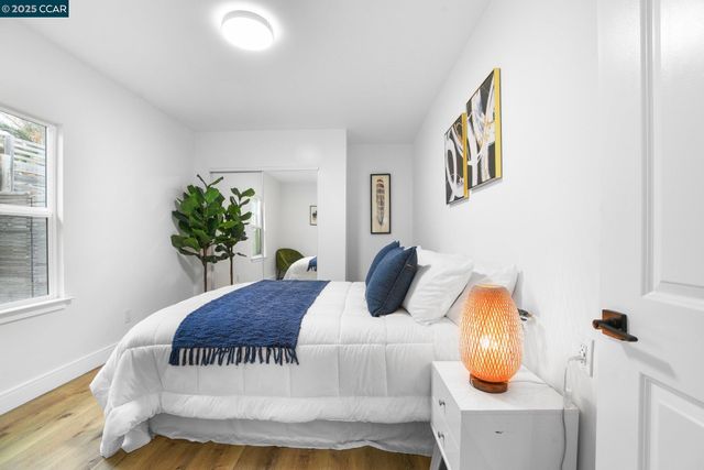 1348 E 26Th St, Oakland, CA 94606