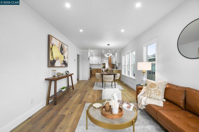 1348 E 26Th St, Oakland, CA 94606
