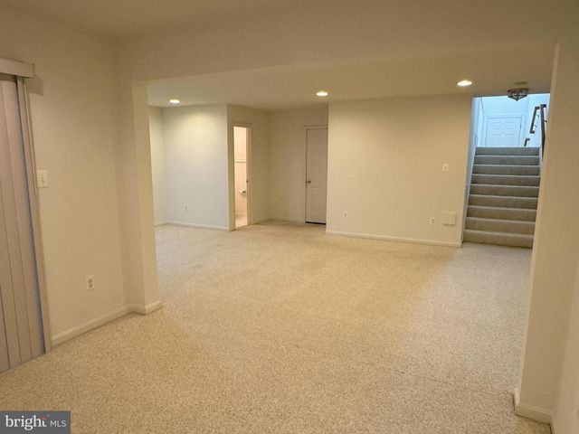 4035 ROYAL LYTHAM DR, Fairfax, VA 22033