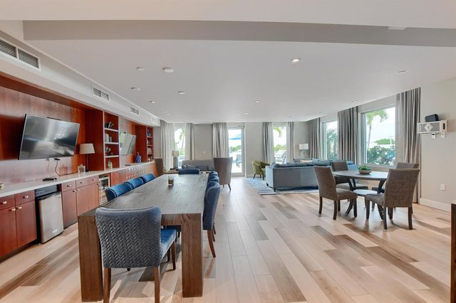 236 SE 5th Avenue 205, Delray Beach, FL 33483