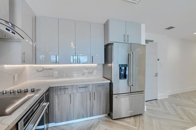 236 SE 5th Avenue 205, Delray Beach, FL 33483