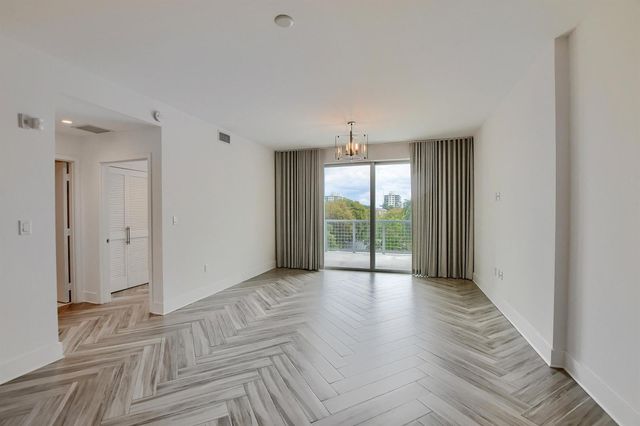 236 SE 5th Avenue 205, Delray Beach, FL 33483