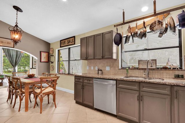 3521 SW Bimini Circle N, Palm City, FL 34990