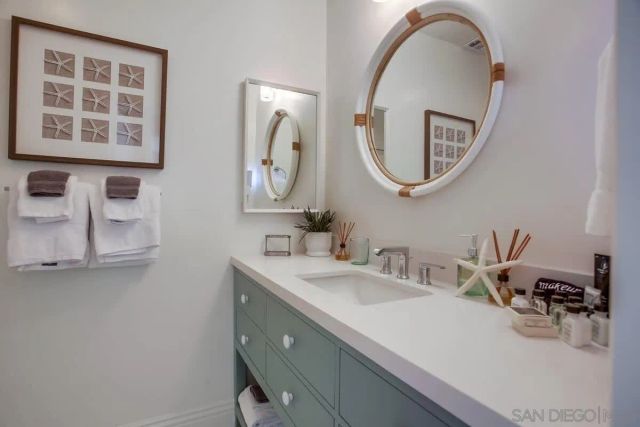 245 Coast D2, La Jolla, CA 92037
