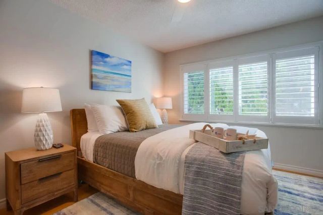 245 Coast D2, La Jolla, CA 92037