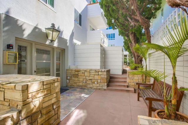 245 Coast D2, La Jolla, CA 92037
