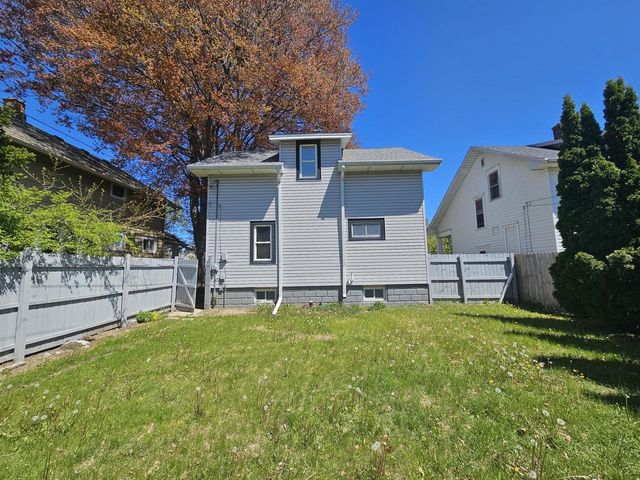 1324 Hayes AVENUE, Racine, WI 53405