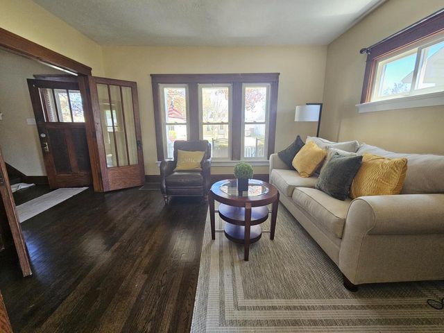 1324 Hayes AVENUE, Racine, WI 53405