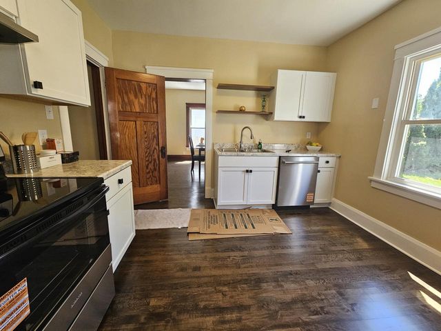 1324 Hayes AVENUE, Racine, WI 53405