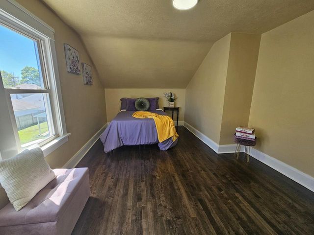 1324 Hayes AVENUE, Racine, WI 53405