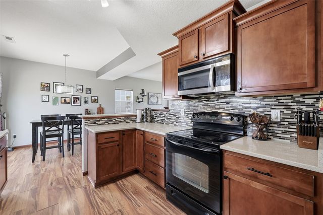 1678 Burr Dr, North Liberty, IA 52317