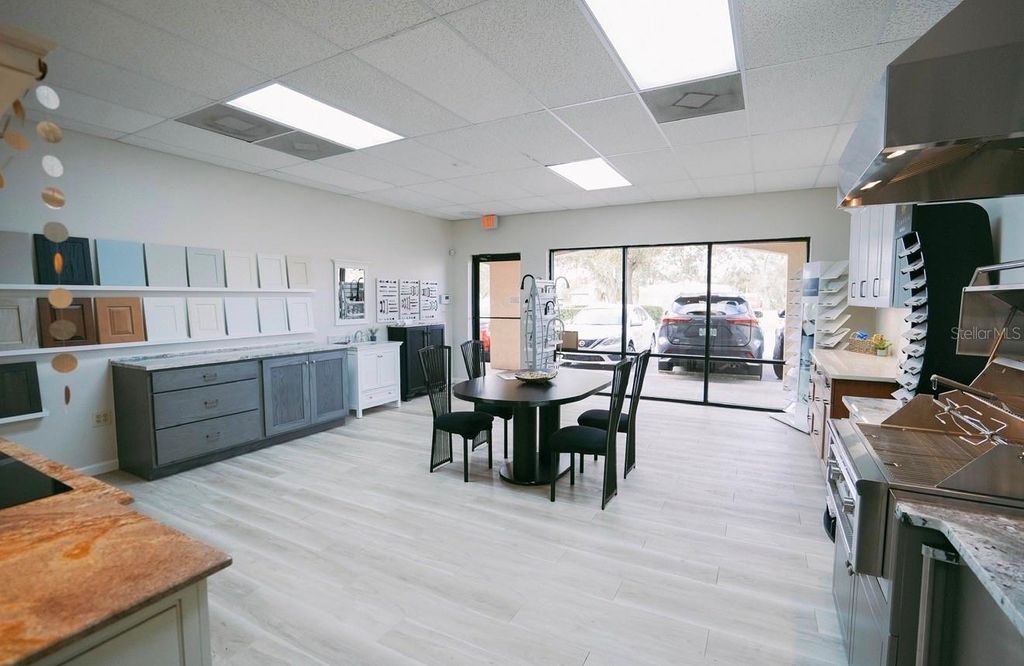 2120 MANATEE AVENUE E, BRADENTON, FL 34208 — photo 2