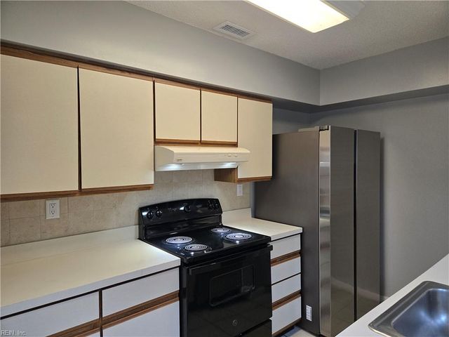 1416 Lake Huron DR, Virginia Beach, VA 23464