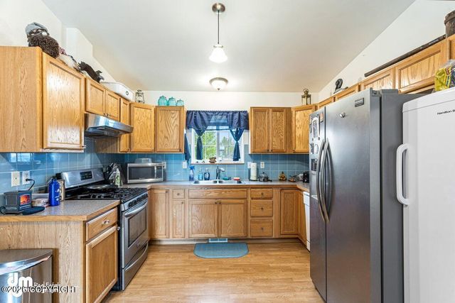 1421 S Bonanza Street, Palmer, AK 99645