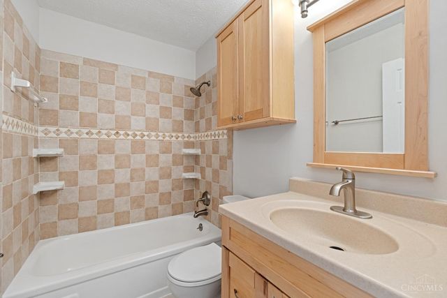 7121 Woodridge Drive, Cincinnati, OH 45230