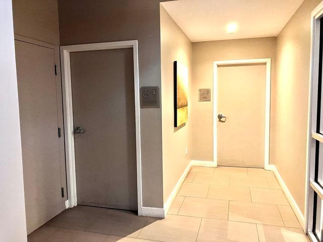 130 John St G01, Lowell, MA 01852